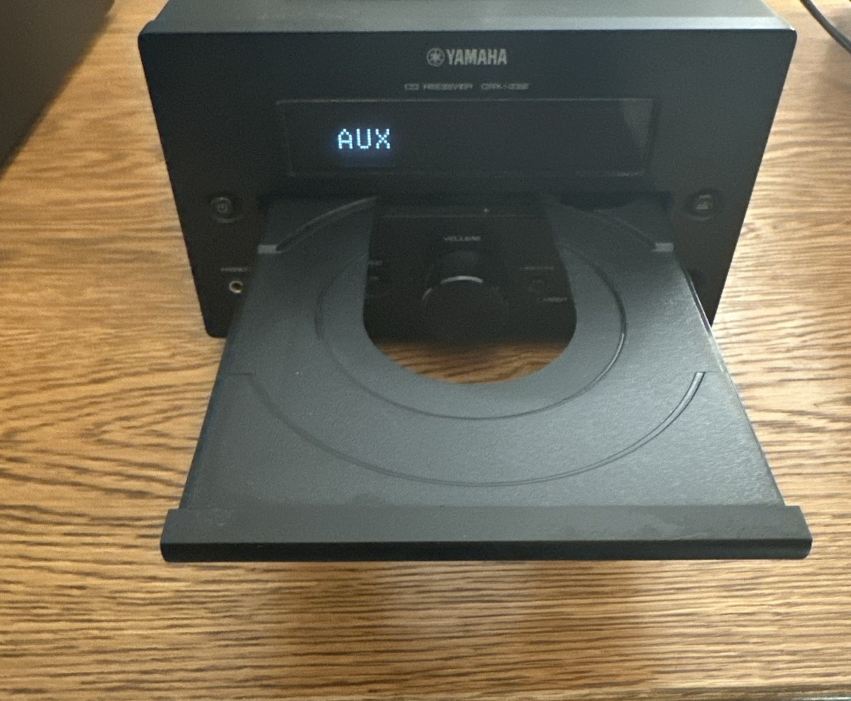 Yamaha CRX-332 Micro HiFi Component System CD Player iPod Dock