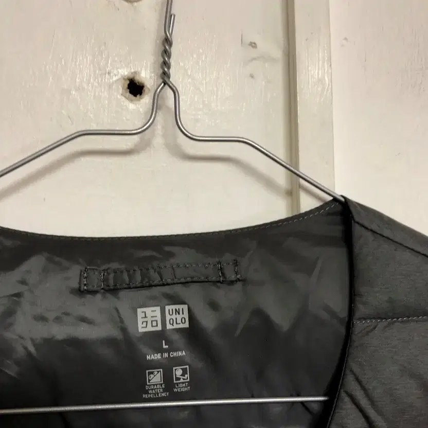 Uniqlo Men's Down Puffer Vest Size 100L