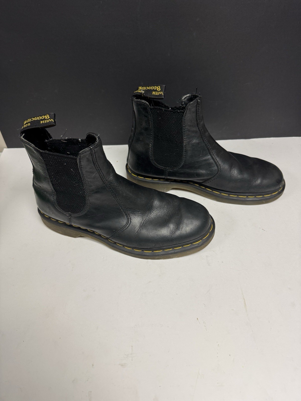 Dr. Martens Chelsea Boot, Size 10 -Men, 11 - Women’s  Black (2976) Slip On