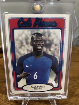 Futera Unique 2025 Cult Hero Bundle feat. 8 nummerierte Karten