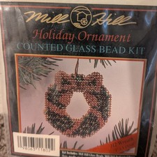 Mill Hill Holiday Ornament Counted Glass Bead Kit H2 Wreath Christmas DIY Craft