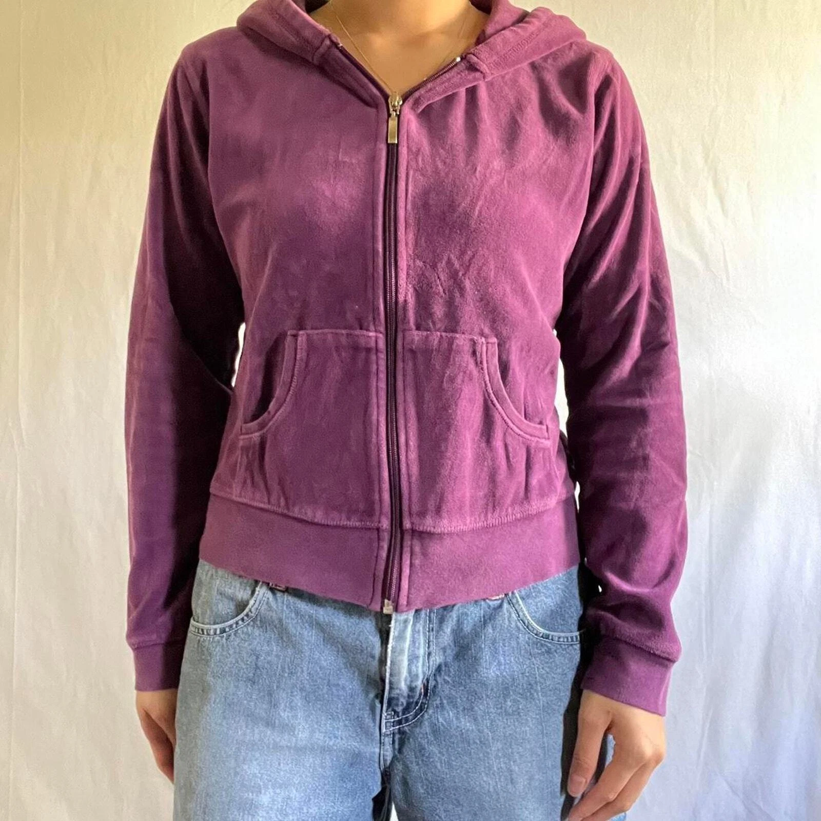 VETEMENTS Felpa con cappuccio viola con cerniera
