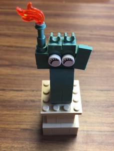 mini lego statue of liberty