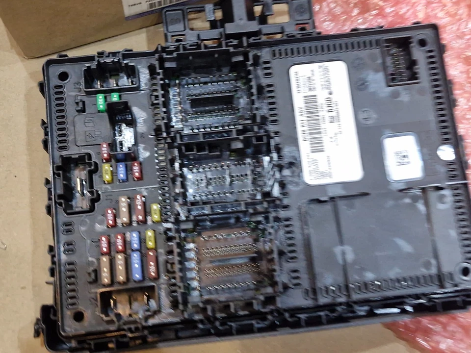 Ford Focus Mk4 Kuga Mk3 Body Control Module 2504246 LU5T-15604-BJGD Genuine NEW - Image 4 of 4