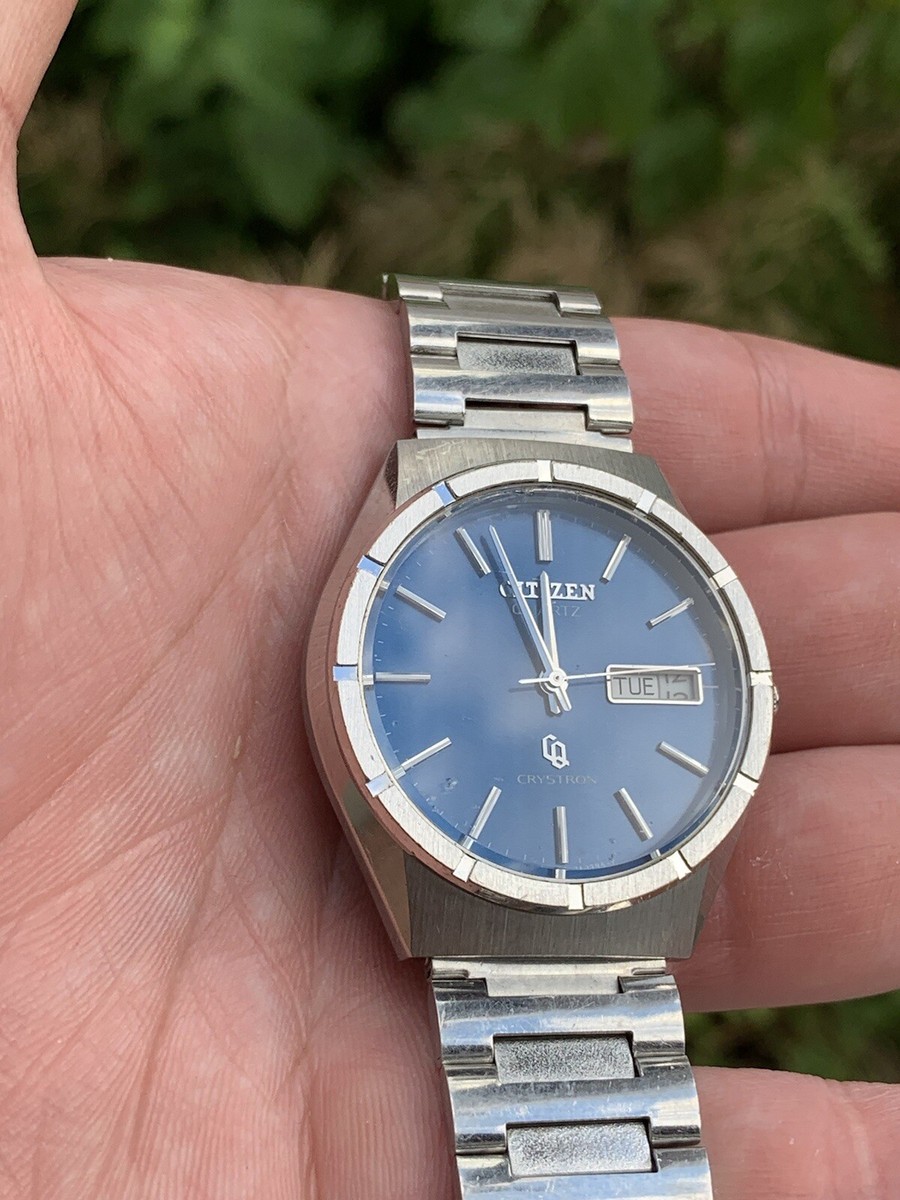 Vintage Citizen Crystron Quartz Day/date Blue Dial Men Watch Vintage Citizen Crystron Quartz Day/date Blue Dial Men Watch