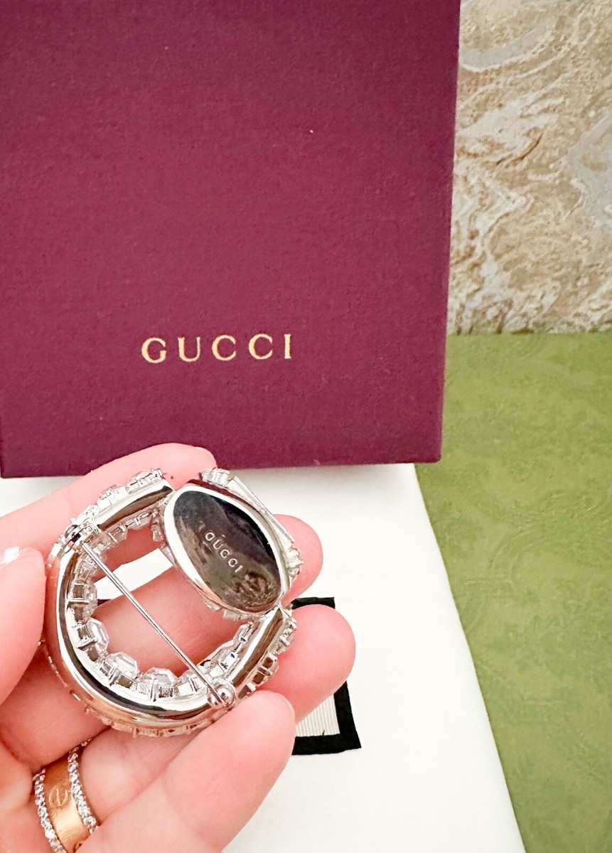 Gucci Horsebit Crystal Embellished Silver Metal Brooch | eBay display picture 1