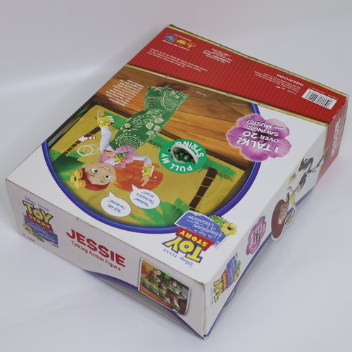 Toy Story Hawaiian Vacation Jessie Talking Action Figure | 2011 Thinkway Toys - Picture 6 of 12