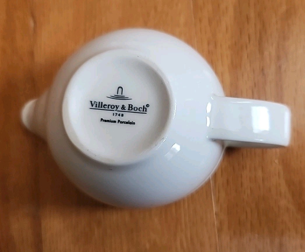 Villeroy & Boch Sauce Boats Individusl 3.33oz White Premium