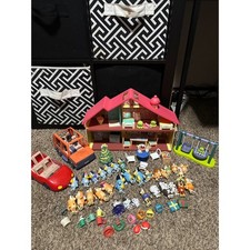 Well loved Bluey Play House and Accessories