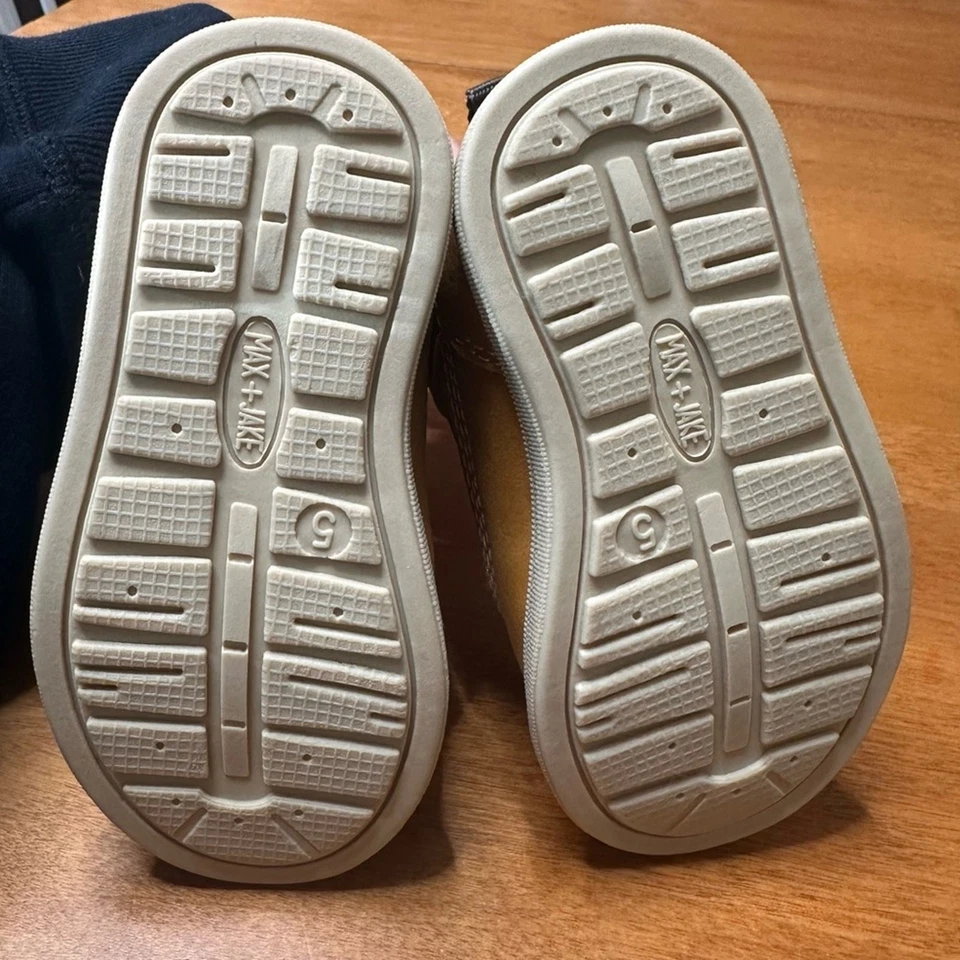 Botas de trabajo Max + Jake Wiley para excursionistas marrón tostado niños pequeños talla 5 informales para caminar Foto 4 de 4