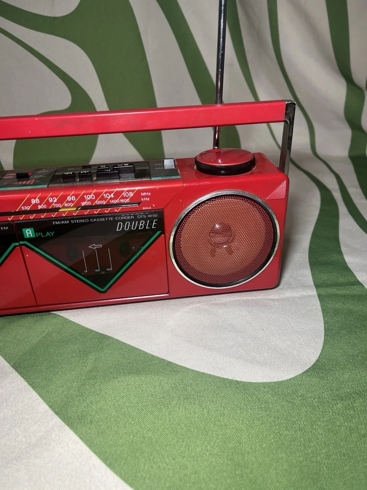 索尼 CFS-W50 复古立体声盒式磁带扬声器 复古 适用于零件。 请阅读 — 第 3/4 张图片