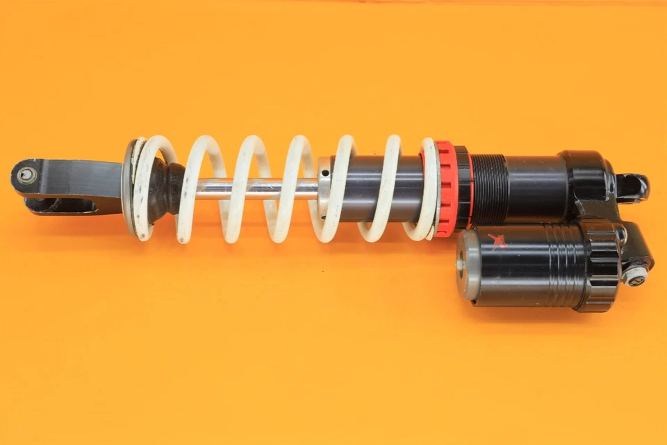 Amortiguador amortiguador trasero 15-18 2016 KTM 250 SX-F OEM suspensión resorte núcleo Foto 3 de 4