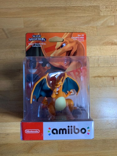 Pokémon Peluche Dracaufeu 30 Cm
