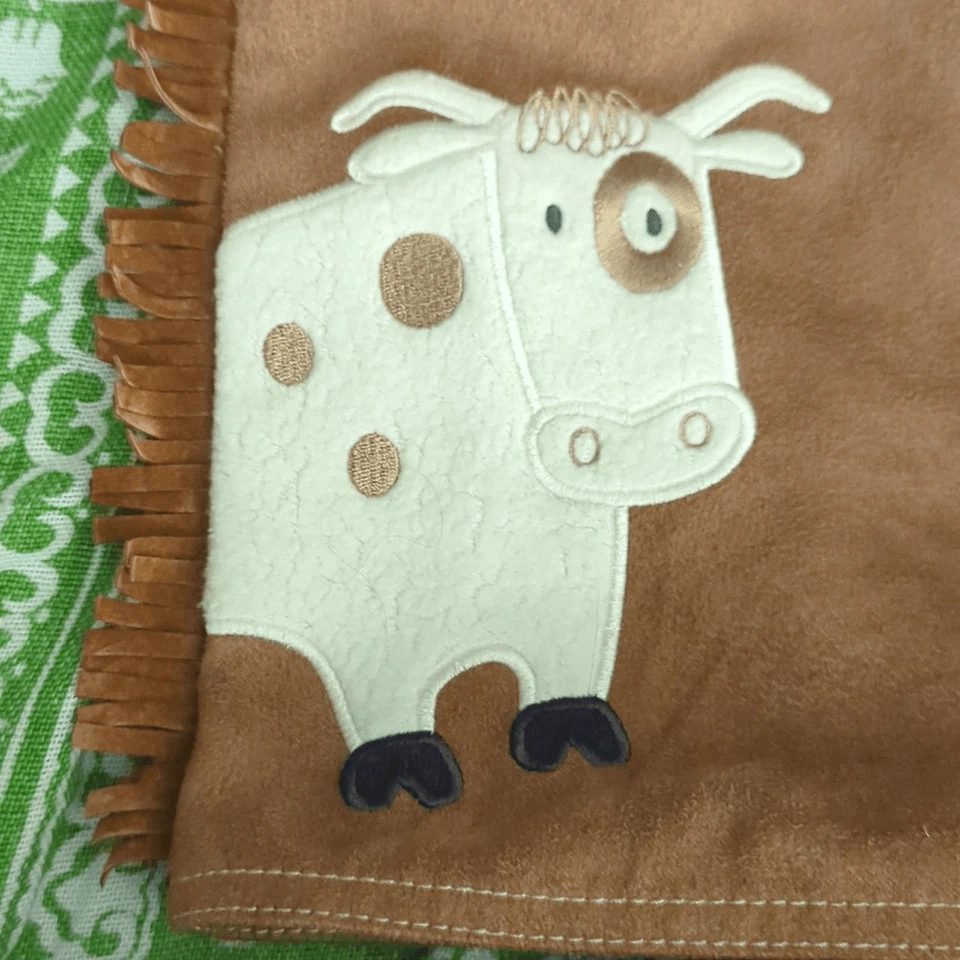 Chaqueta vaquera letop marrón imitación cuero con vaca y caballo bordados Foto 3 de 4