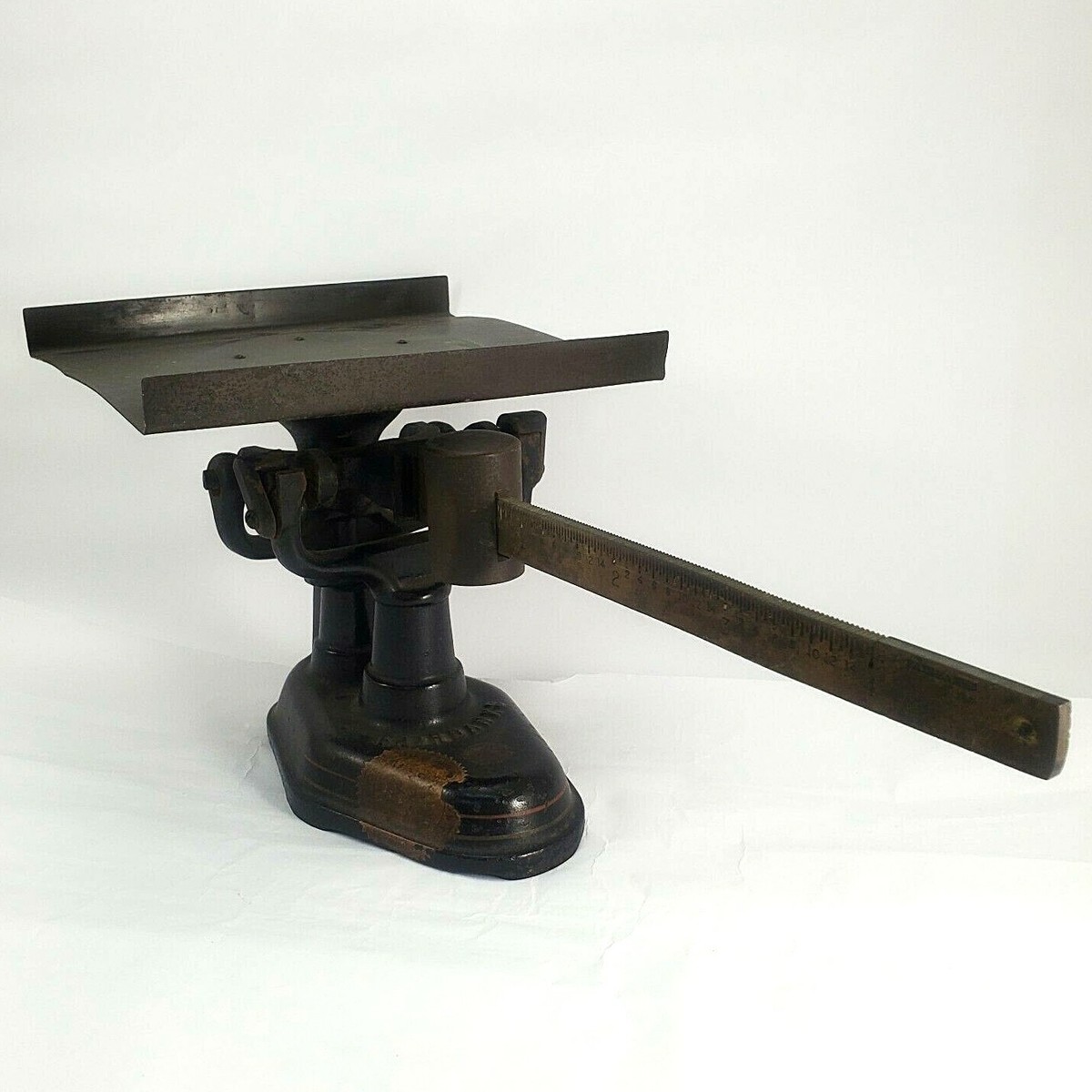 ヴィンテージ　秤 1928 MERCHANT/TRADE SCALE FAIRBANKS 4 Pound Cast Iron 7.125 x 8