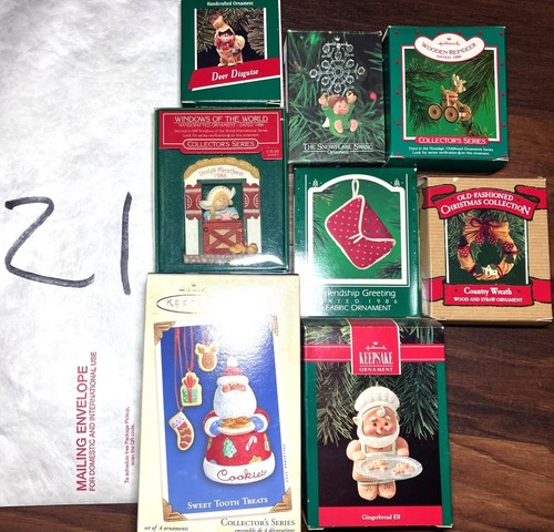 8 Vintage Hallmark Keepsake Ornaments LOT - Christmas- Country Kitsch & Cookies - Picture 2 of 2