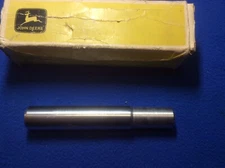 John Deere  # B-11740 , B11740  Shaft   ** New-In-Factory-Box ** OEM Original **