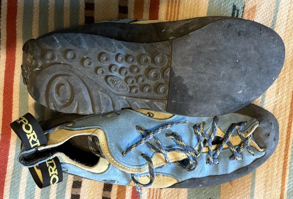 Vintage La Sportiva Ridge Route Climbing Shoes. Men’s Size 43.US 10. Blue/yellow - Image 3 of 4