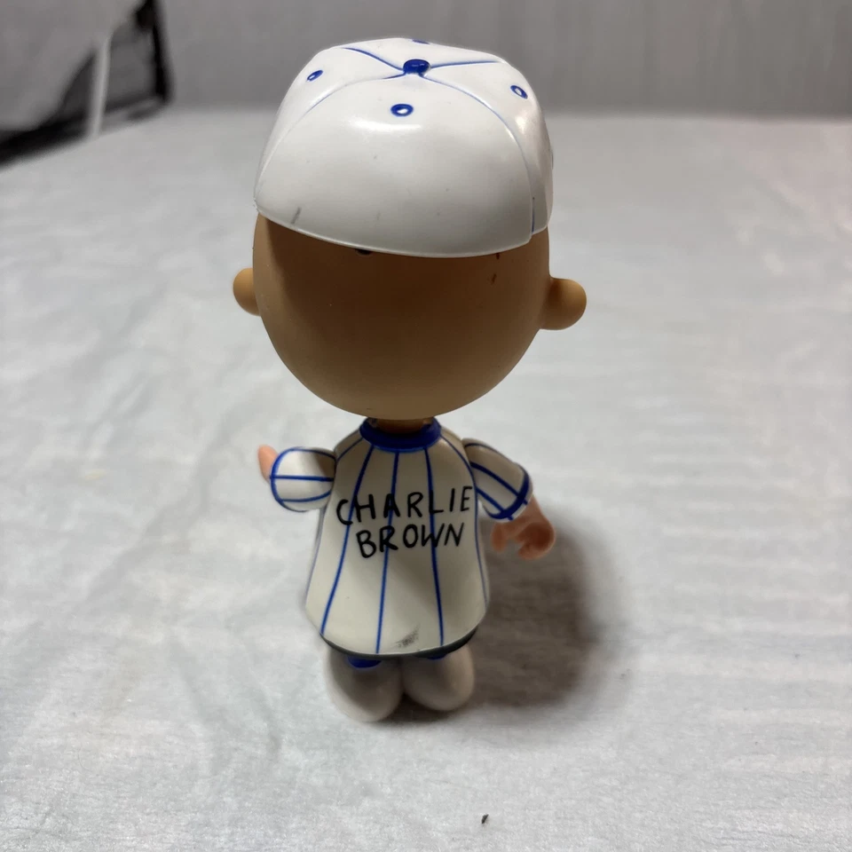 Винтажная бейсбольная фигурка 2003 Peanuts Charlie Brown You're An All Star  - Изображение 2 из 4