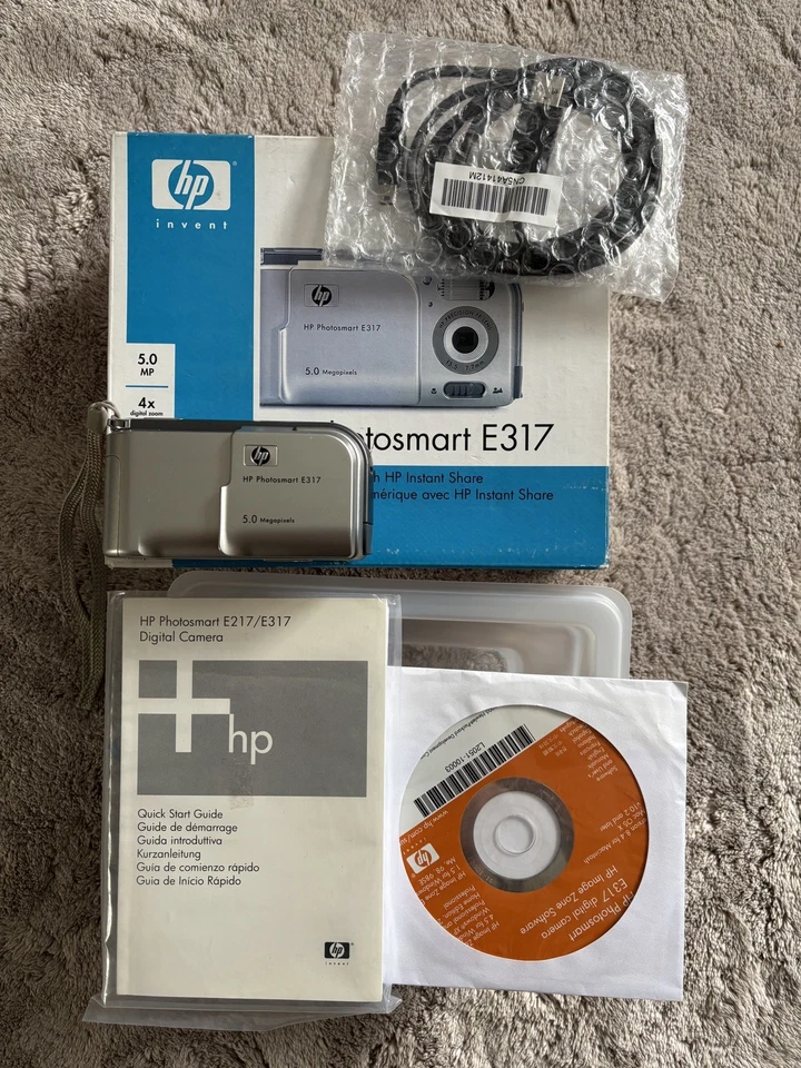 HP Photosmart E317 5.0MP Compact Digital Camera Silver Tested With Box - Image 2 of 4