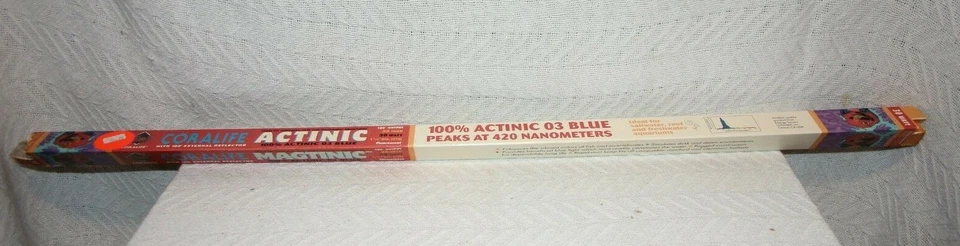 CORALIFE ACTINIC Magtinic 30Watt Daylight Fish Aquarium Lamp Bulb 36inch 1.5"Dia - Image 2 of 4