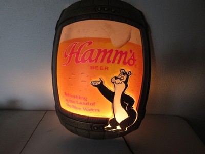 VINTAGE HAMM'S BEER BEAR & BARREL LIGHT UP SIGN - NICE!