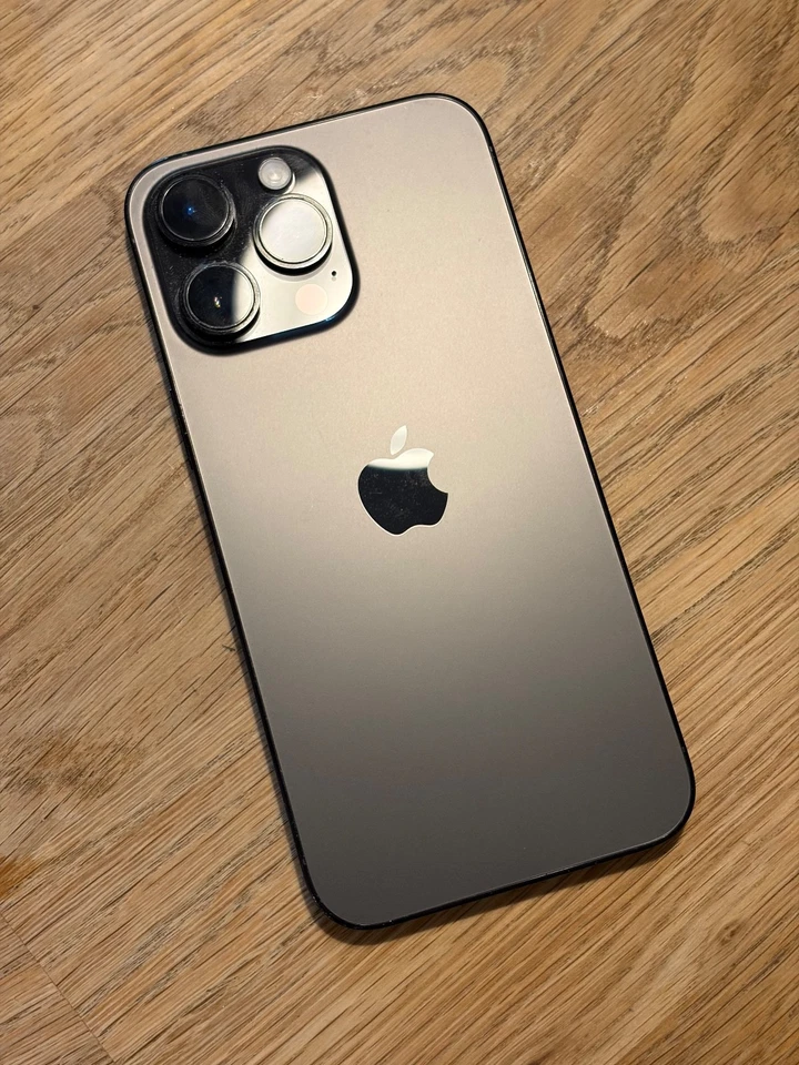 iPhone 14 Pro Max 256GB Unlocked Space Black 82% Battery - Image 2 of 4