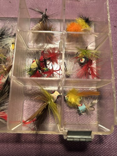 Vtg 1950’s-60’s HUGE LOT 65pc of FLY FISHING FLIES LURES HOMEMADE HAND TIED - Picture 21 of 21