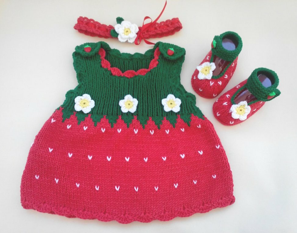 Strawberry costume baby girl, hand kntted dress booties headband red image 9