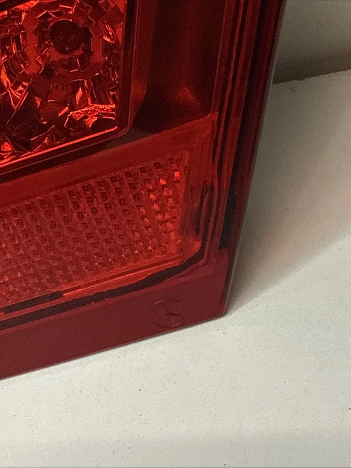 2010-2013 Mercedes W212 E350 E550 Inner Tail Light Lamp Left Driver A2128200764 - Image 2 of 4