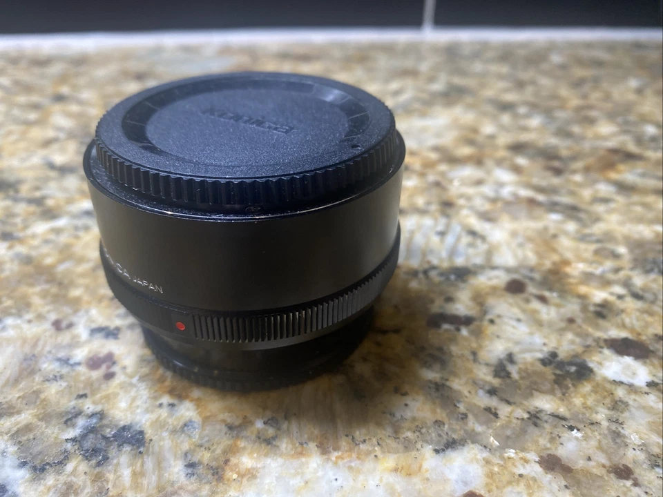 Bom adaptador de lente macro AR vintage Konica - Imagem 2 de 4