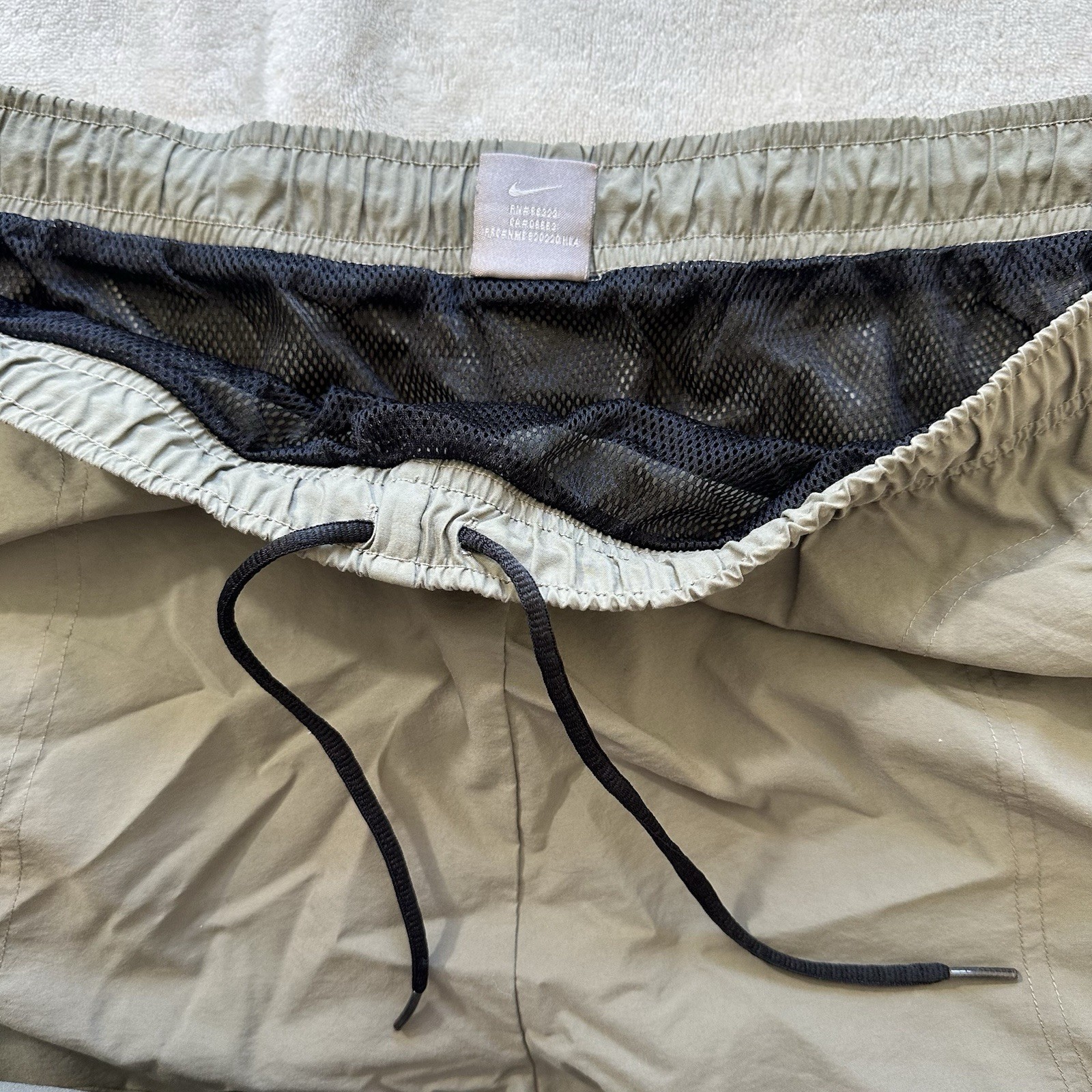 OFF WHITE X NIKE Costume da bagno uomo Nike Spell Out vintage anni 90 taglia 2XL pantaloncino retrò swoosh ricamato