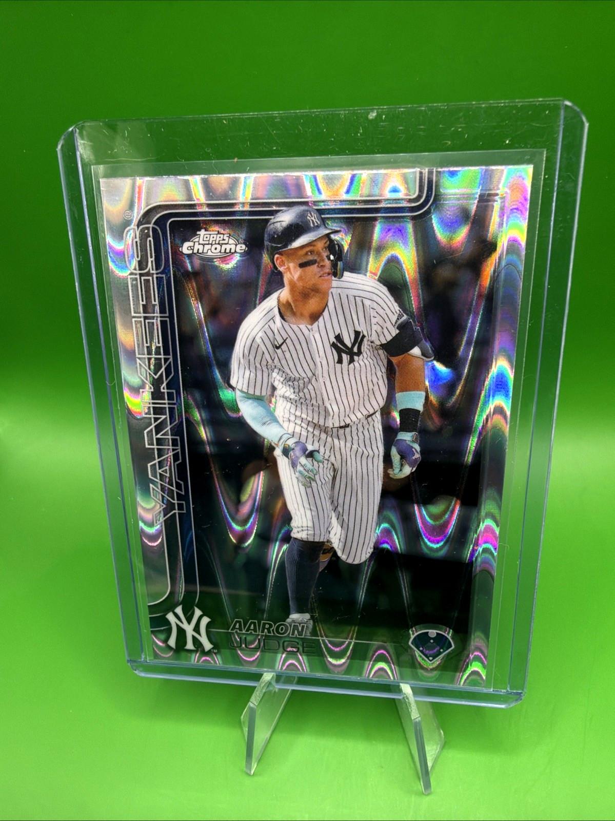 Aaron Judge 2025 Topps Chrome  #99 RayWave Refractor Yankees