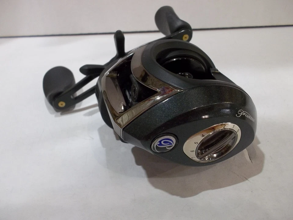 Carrete de cebo Pflueger Nighthawk mano derecha bajo perfil nuevo combo apagado Foto 4 de 4