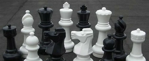 How Many Chess Pieces Are in a Set?, Learn more at Megachess