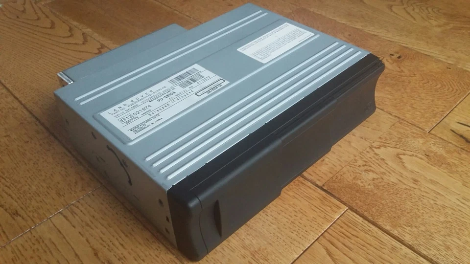 RANGE ROVER L322 CD CHANGER REPAIR SERVICE XQE 500202  - Image 2 of 4