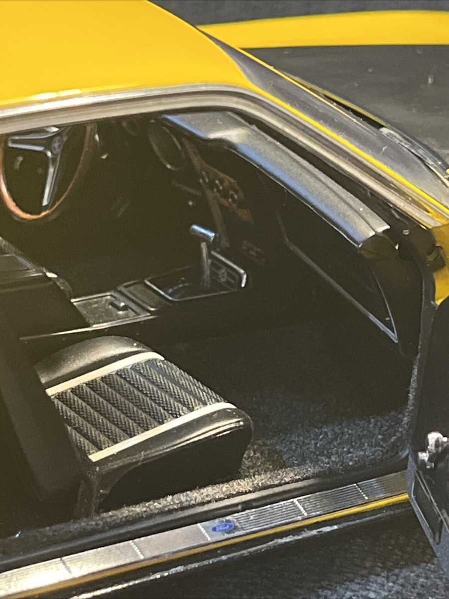AUTOart Millennium, Ford Mustang Mach I, Yellow, 1:18 Scale AUTOart Millennium, Ford Mustang Mach I, Yellow, 1:18 Scale
