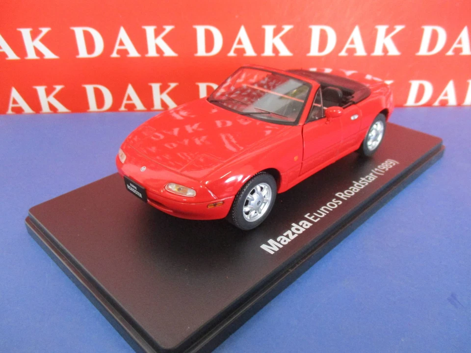Die cast 1/24 Modellino Auto Mazda Eunos Roadstar ( MX-5 / Miata ) 1989 - Immagine 2 di 4
