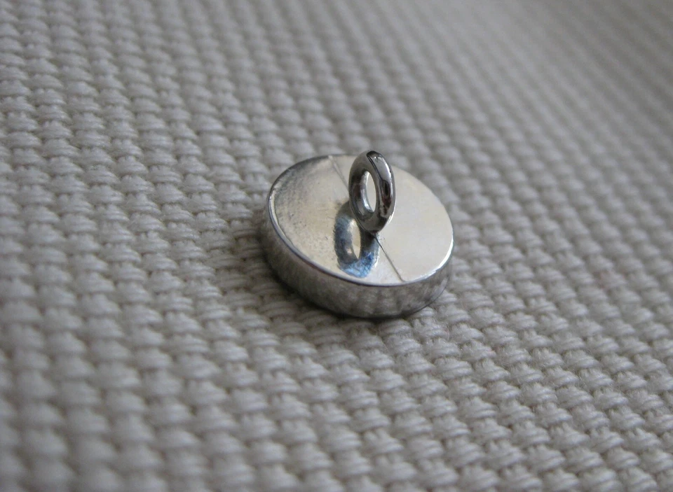KAREN MILLEN SILVER-TONE REPLACEMENT BUTTON - EXTRA SMALL - Image 4 of 4