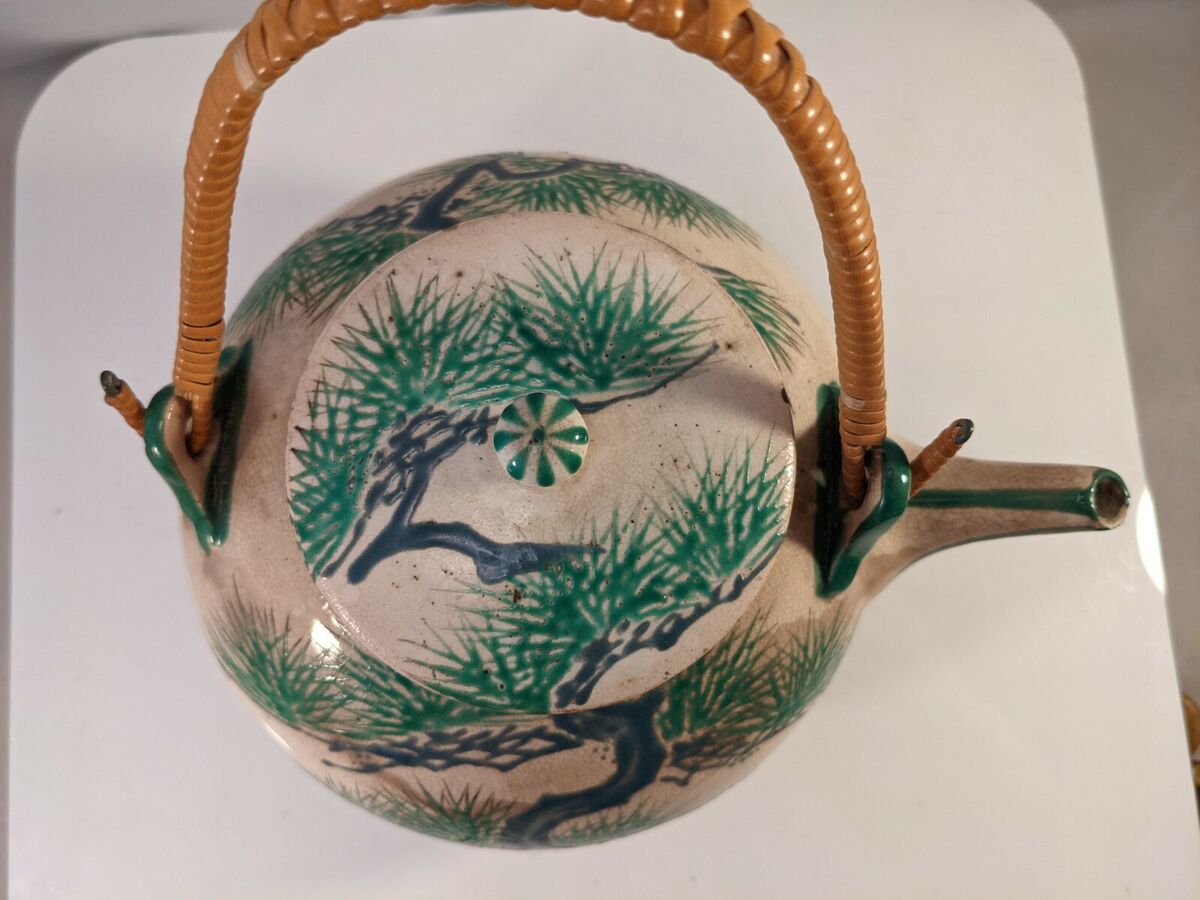 Antique Japanese Ko-Kiyomizu Kyoto ware Choshi Sake Ewer Antique Japanese Ko-Kiyomizu Kyoto ware Choshi Sake Ewer