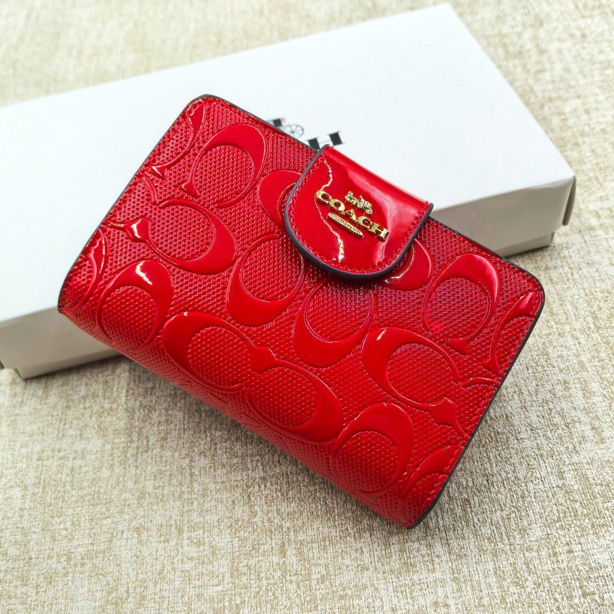 COACH Medium Corner Zip Wallet in Signature Leather Red CV414