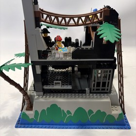 LEGO Pirates Rock Island Refuge (6273) 99% Great Condition