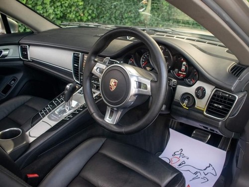 2010 Porsche Panamera 3.6 V6 4 Hatchback 5dr Petrol PDK 4WD Euro 5 (s/s) (300 ps - Picture 6 of 24