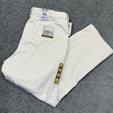 Dockers Khakis Pants Mens 38X32 Relaxed Fit Comfort Stretch Flat Front Chino NWT