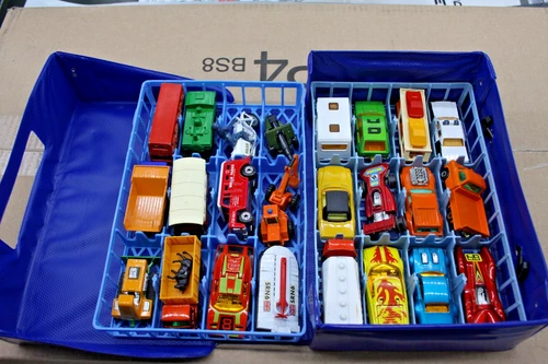 Collection Of 24 Matchbox Superfast Model Cars In Carry Case Lesney Vintage lot3