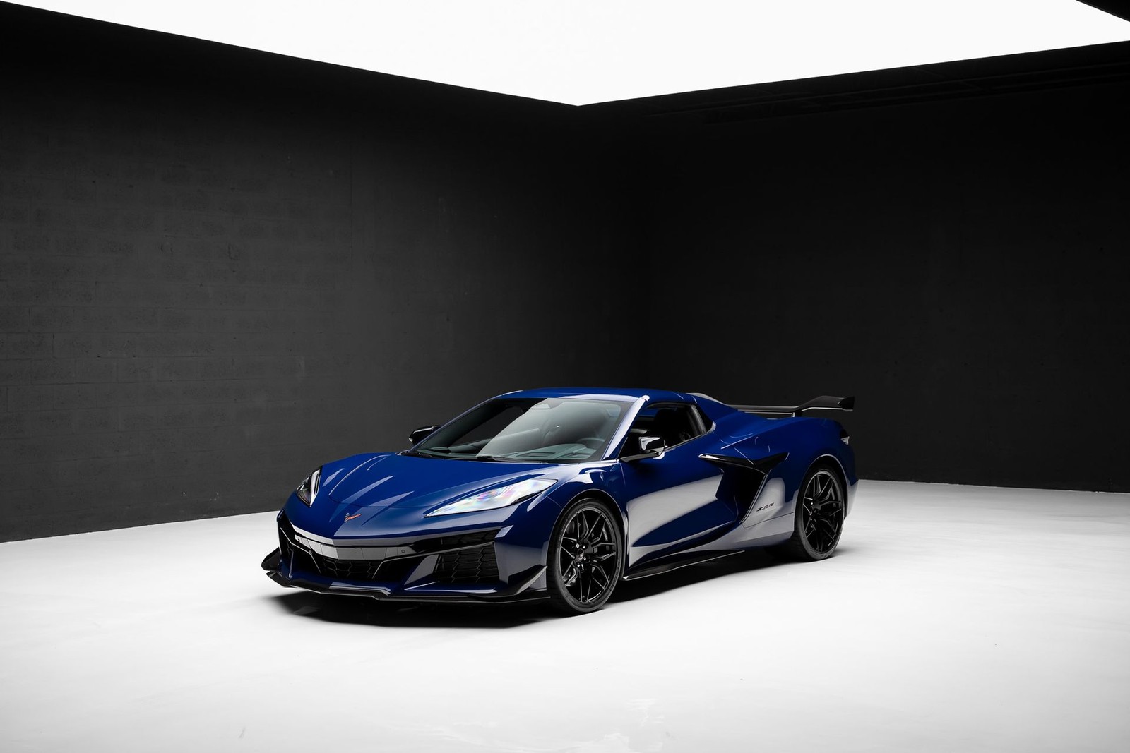 2025 Purple Metallic Chevrolet Corvette   | C8 Corvette Photo 4