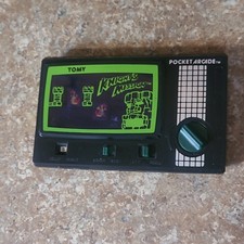 1982 Tomy Knight's Mission Pocket Arcade Clockwork Handheld Game - TESTED