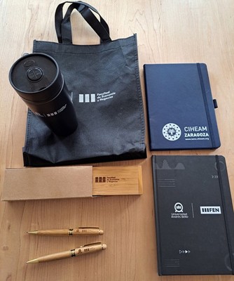 2 Moleskine-Style Notizbuch + Schreibset Holz-Etui Alu Trinkbecher Tasche Chile