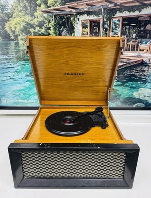 Crosley Victory Turntable (CR6013A) Record Player **Not tested