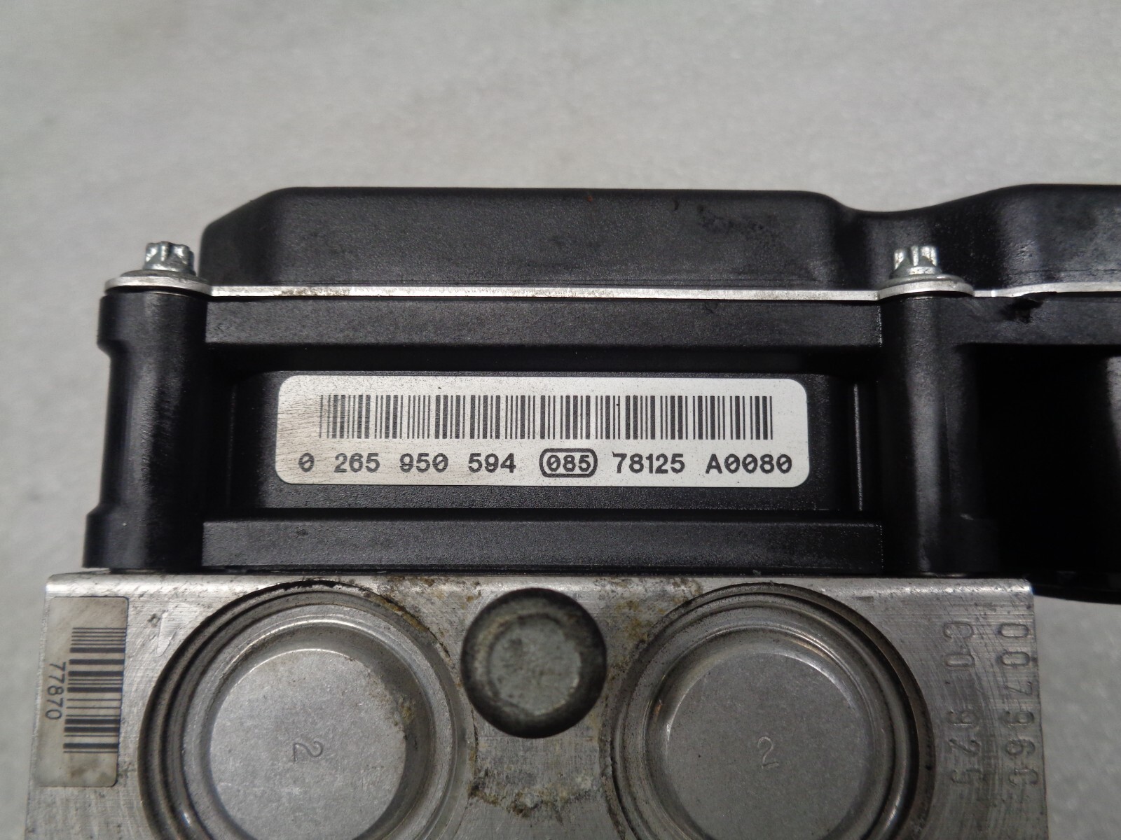 2007 Maserati Quattroporte ABS Anti Lock Brake Pump Control Module OEM AK2209215